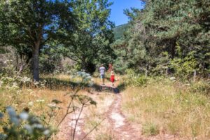 Photo hiking trails for kids
