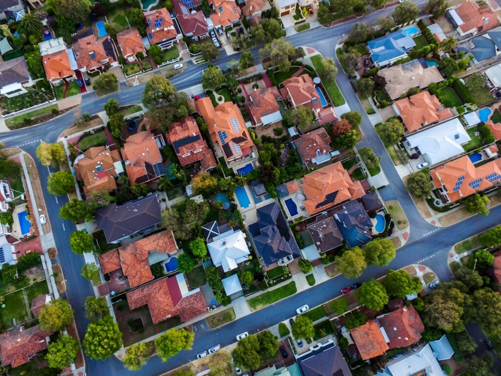 Photo real estate market analysis