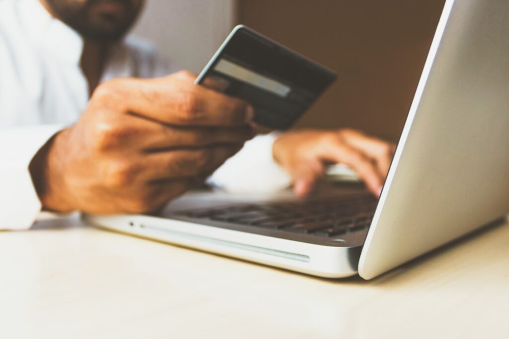 Photo consumer rights online shopping