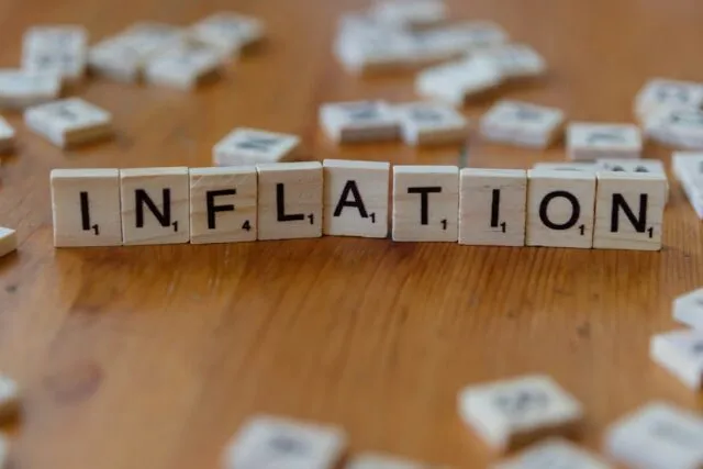 Photo common economic mistakes