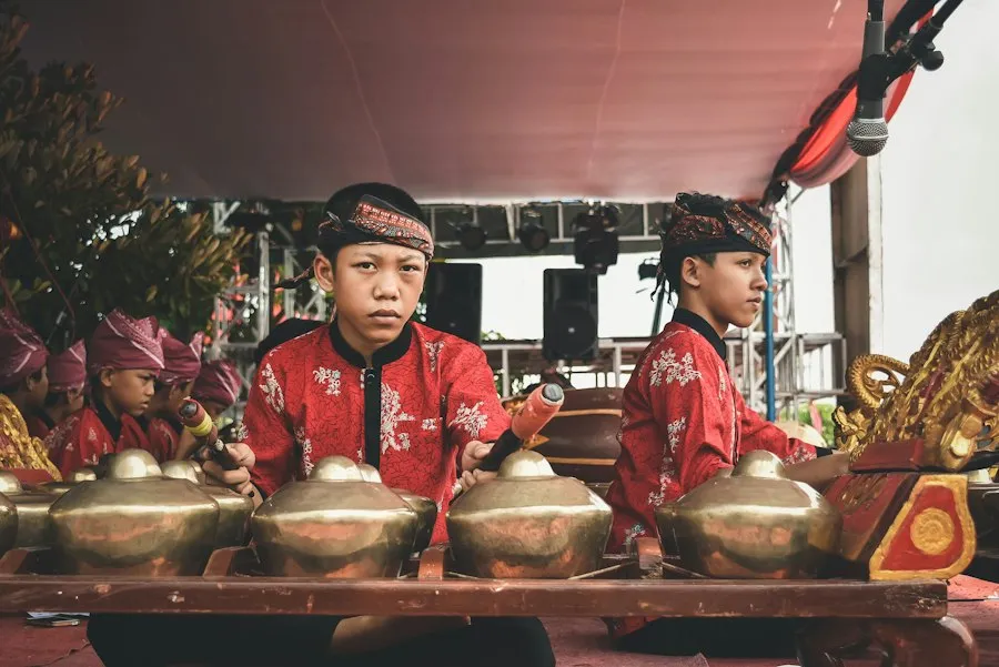 Photo common mistakes in traditions